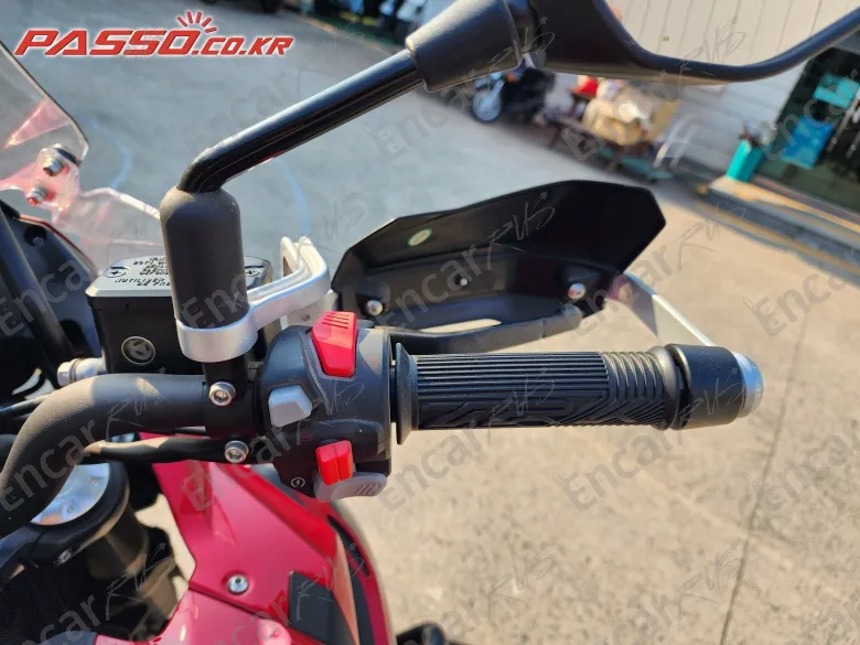 Benelli Trk 502 X - фото 3
