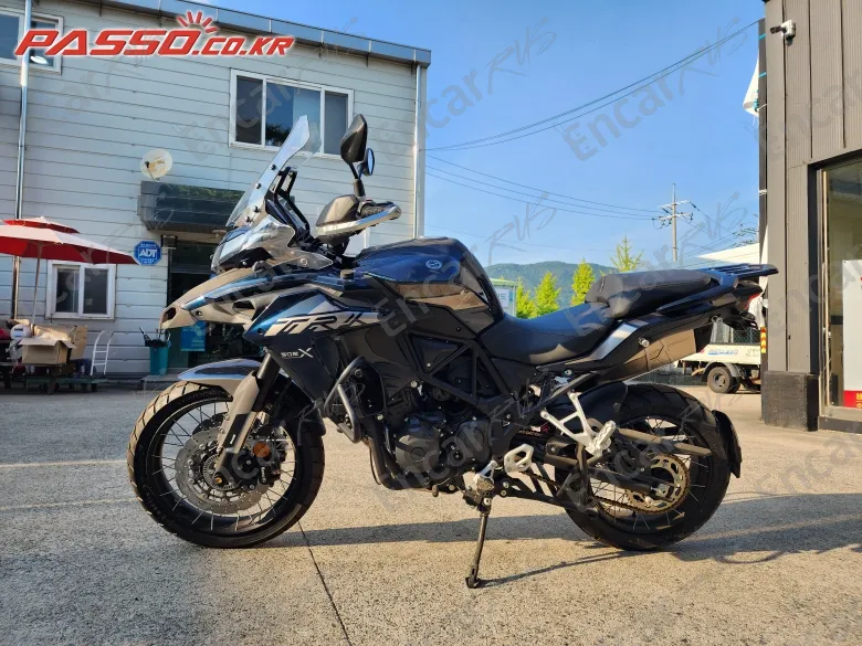 Benelli Trk 502 X - фото 1