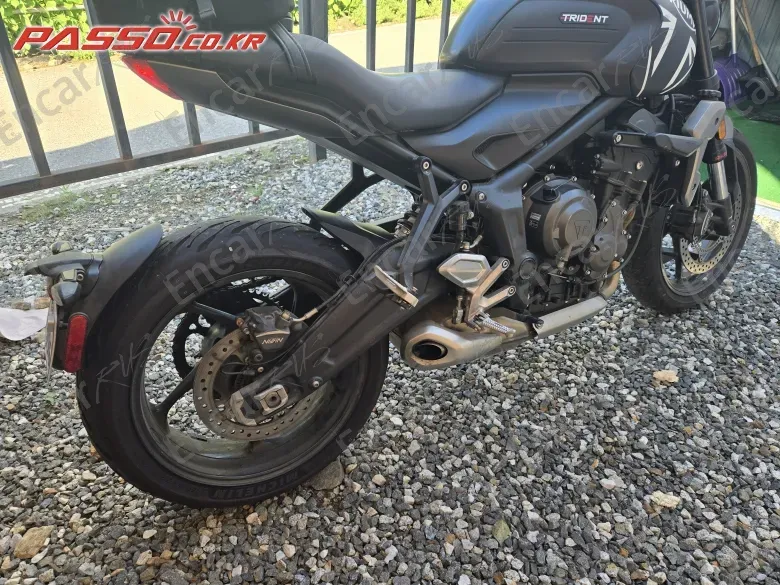 Triumph Trident 660 - фото 6