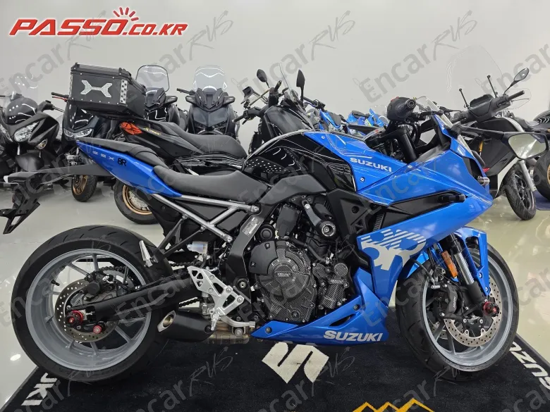 Suzuki Gsx 8 R - фото 0
