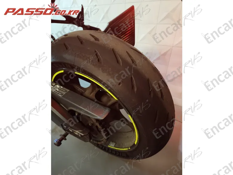 Suzuki Gsx R 1000 - фото 4