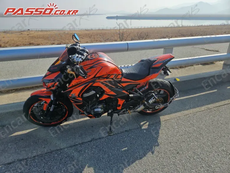Kawasaki Z 1000 - фото 1