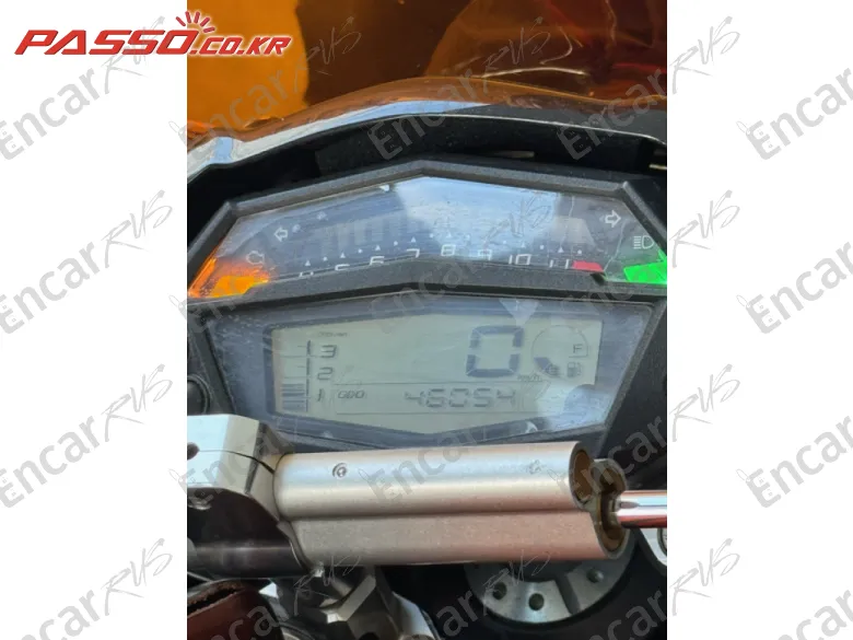 Kawasaki Z 1000 - фото 3