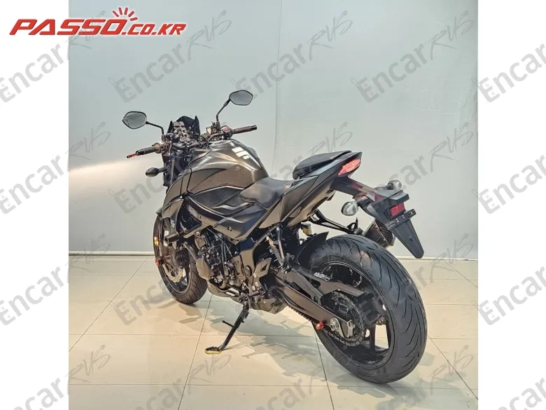 Suzuki Gsx S 750 - фото 3