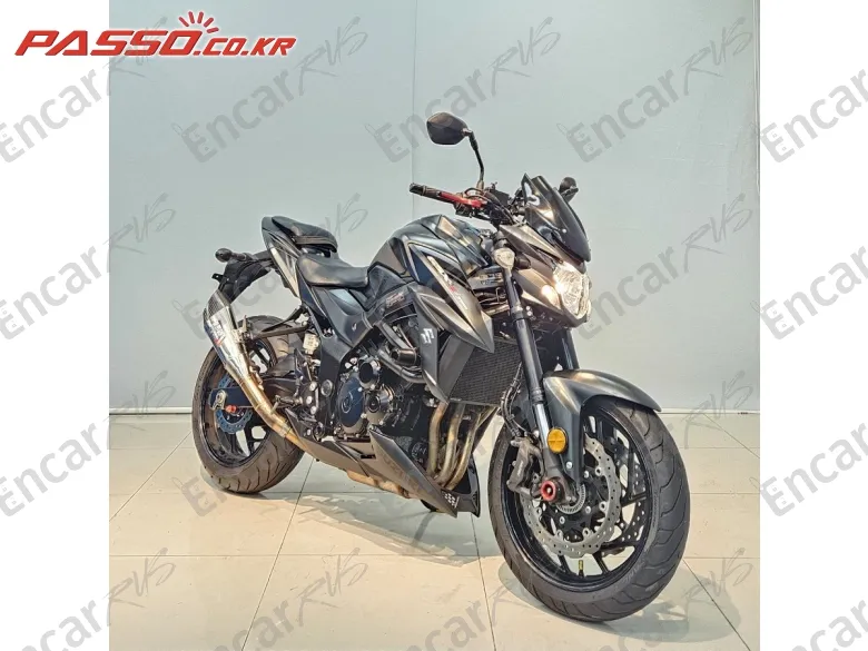 Suzuki Gsx S 750 - фото 5