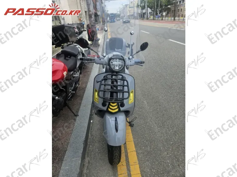 Vespa Gts 300 Super Tech - фото 3