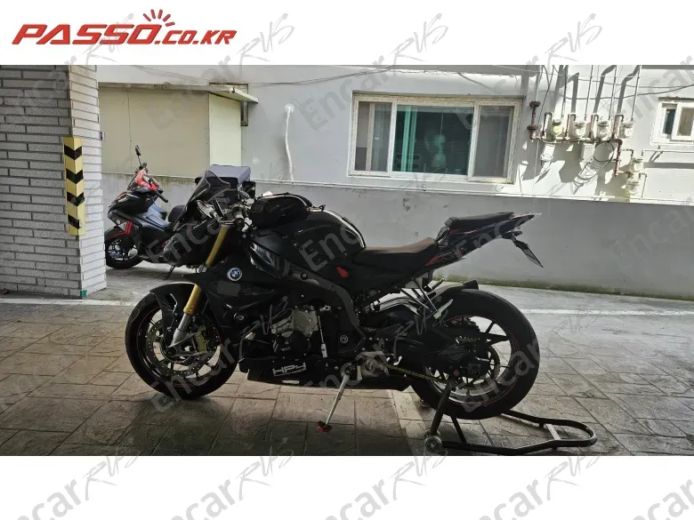 BMW S 1000 R - фото 1