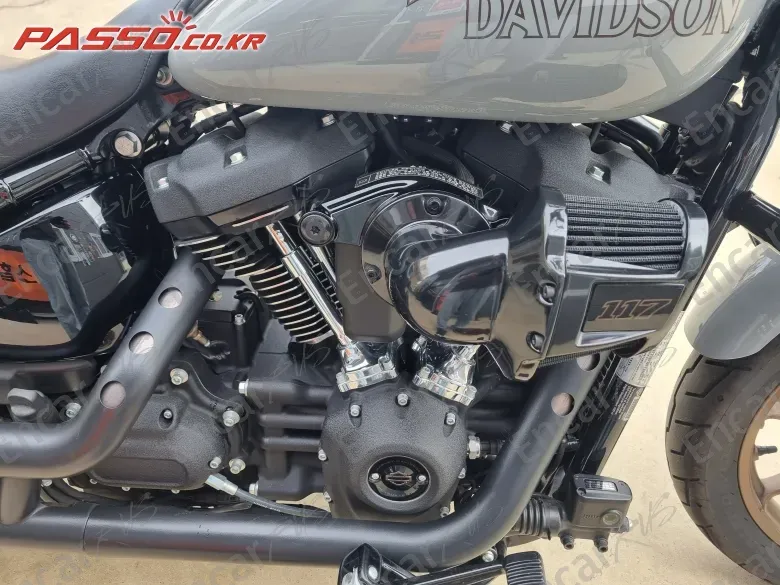 HARLEY-DAVIDSON SOFTAIL LOW RIDER S - фото 4