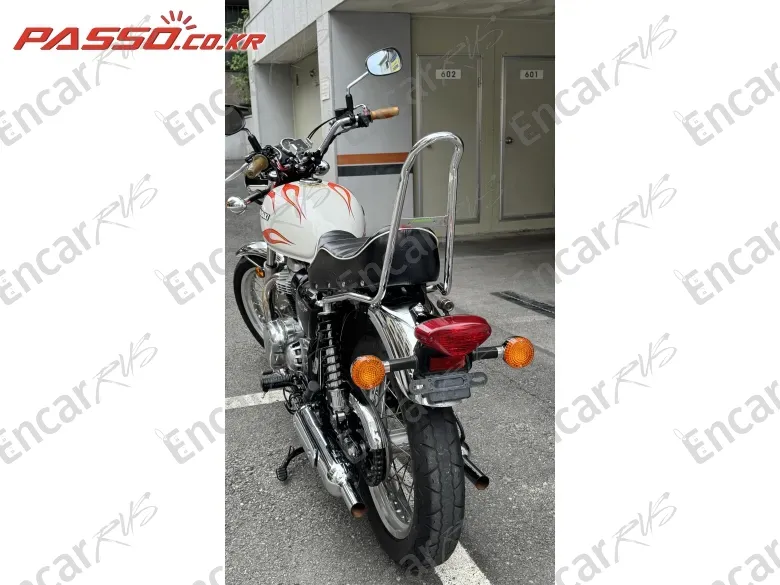 KAWASAKI W 800 - фото 2