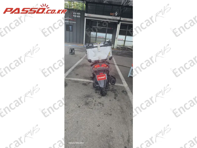 Suzuki Burgman 400 Abs - фото 2
