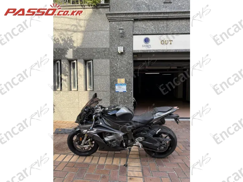 BMW S 1000 RR - фото 1