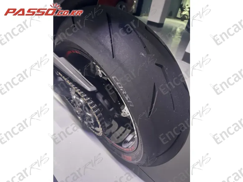 DUCATI STREETFIGHTER V4 S - фото 5