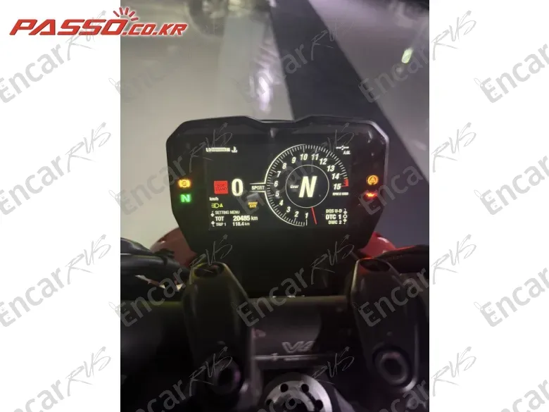 DUCATI STREETFIGHTER V4 S - фото 6