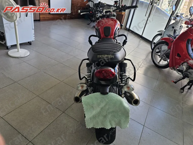 Triumph Street Twin - фото 2