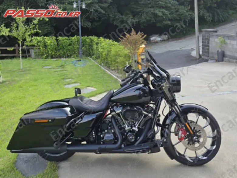 HARLEY-DAVIDSON ROAD KING SPECIAL - фото 0