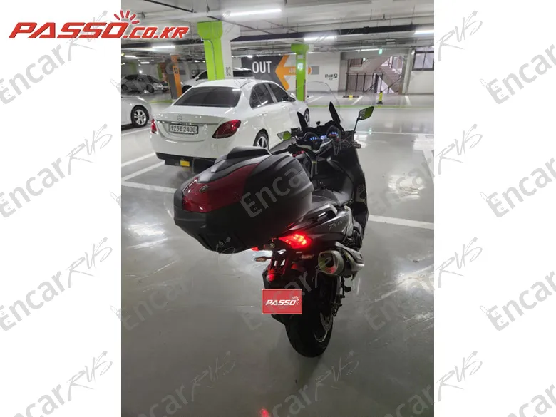 YAMAHA T MAX DX - фото 2