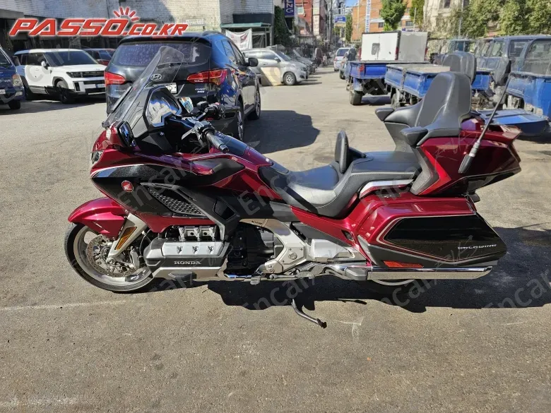 HONDA GOLDWING 1800 - фото 1