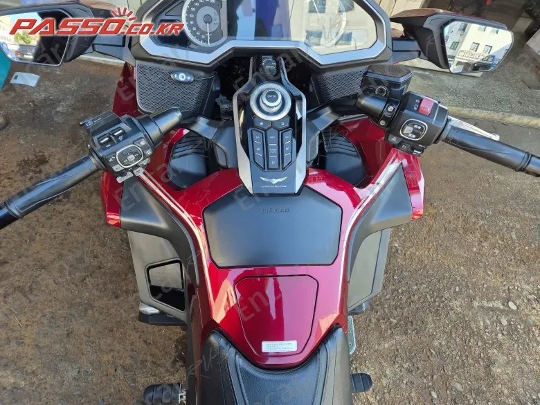 HONDA GOLDWING 1800 - фото 3