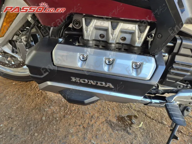 HONDA GOLDWING 1800 - фото 4