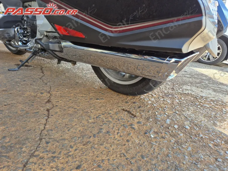HONDA GOLDWING 1800 - фото 6