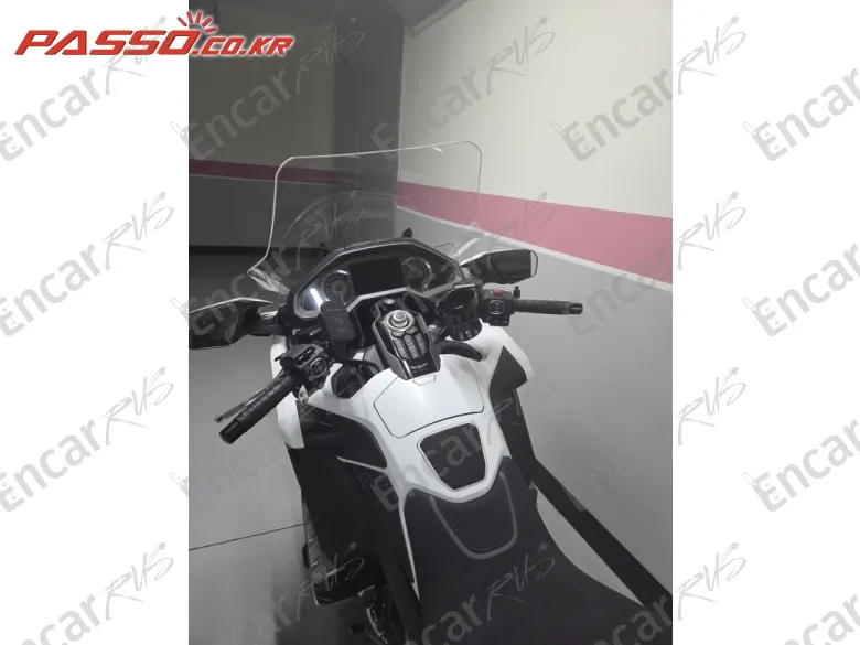 Honda Goldwing Tour Mt - фото 3