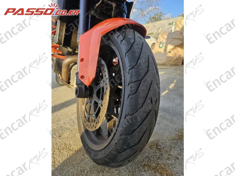 Ktm 1290 Super Duke R - фото 5