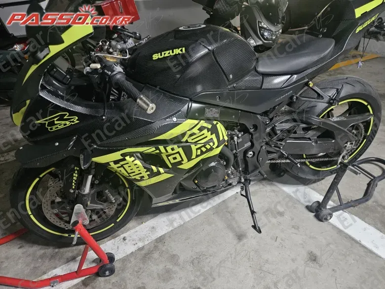 Suzuki Gsx R 1000 - фото 1