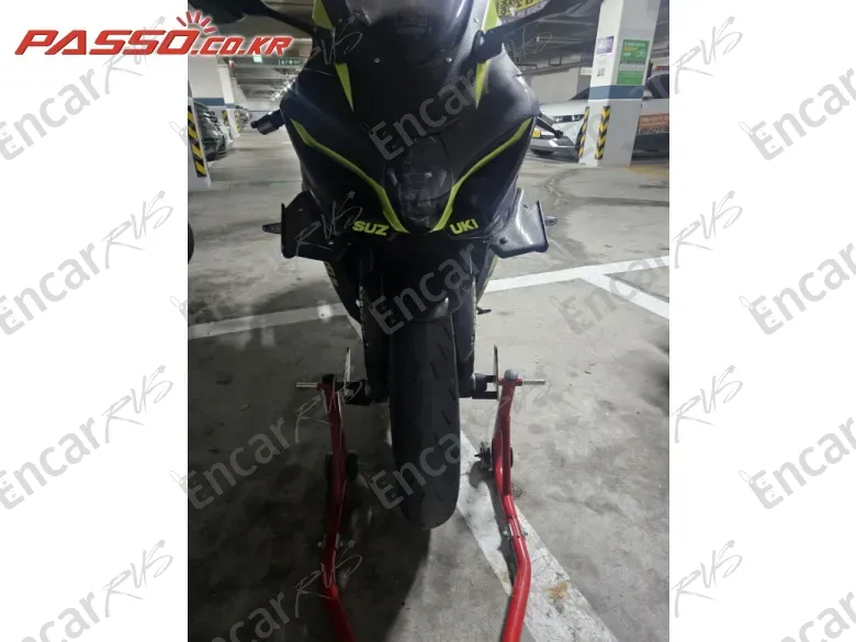 Suzuki Gsx R 1000 - фото 2