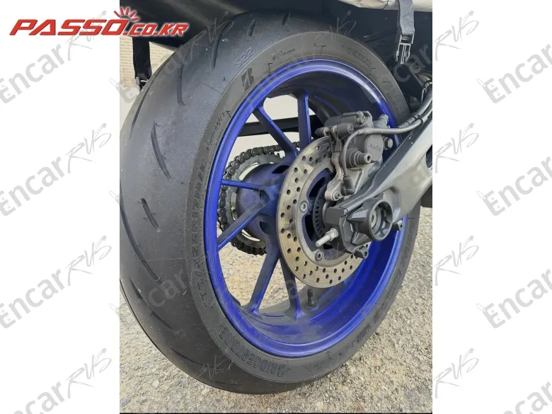Yamaha Yzf R7 - фото 5