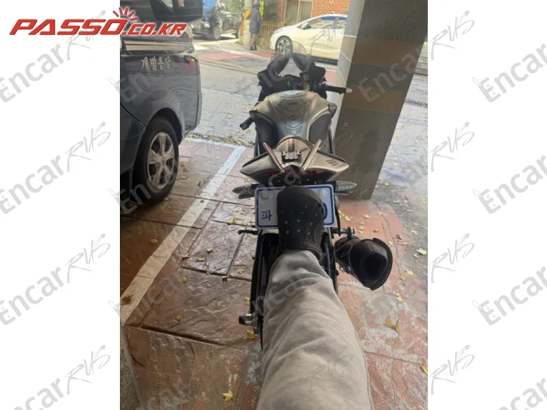 Aprilia Rsv 4 R - фото 2