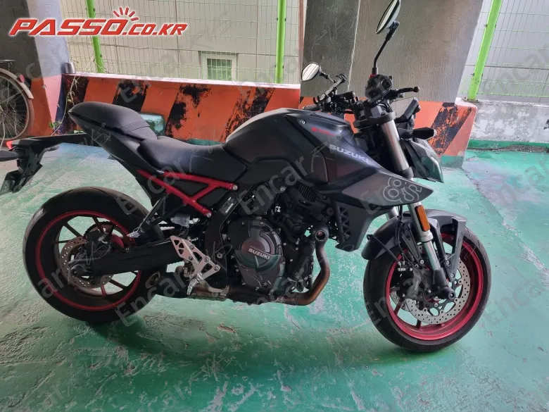 Suzuki Gsx 8 S - фото 0