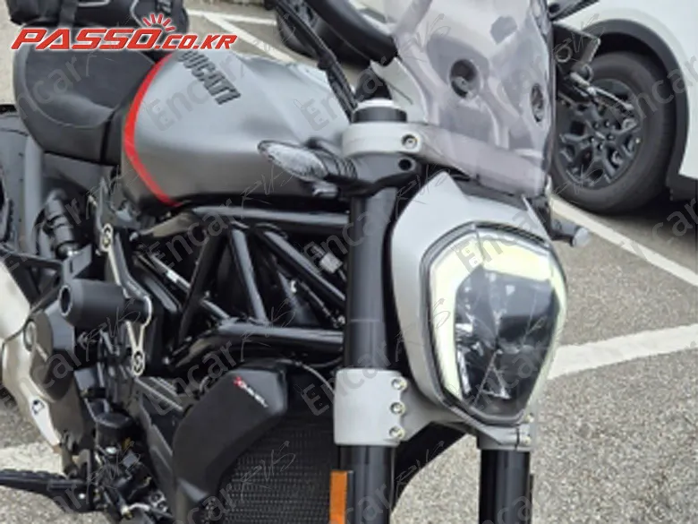 Ducati X Diavel Black Star - фото 0