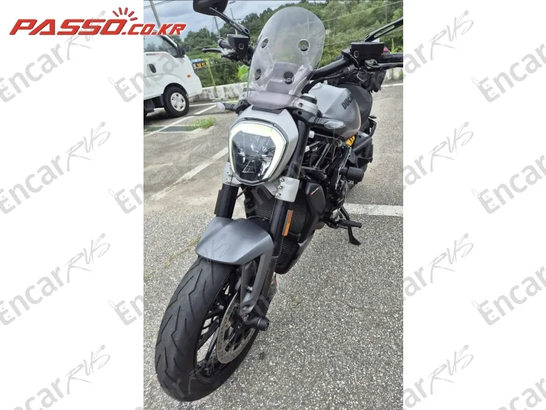 Ducati X Diavel Black Star - фото 1