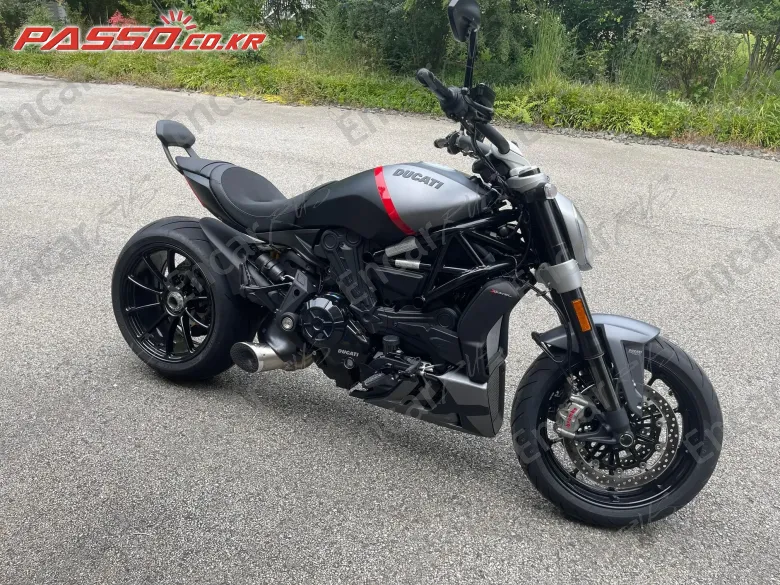 Ducati X Diavel Black Star - фото 0