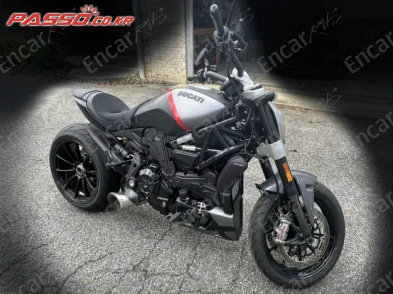 Ducati X Diavel Black Star - фото 6