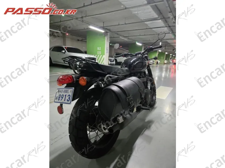 Triumph Bonneville T100 - фото 2