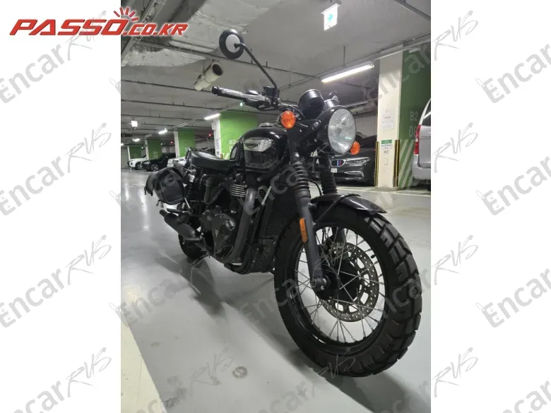 Triumph Bonneville T100 - фото 4
