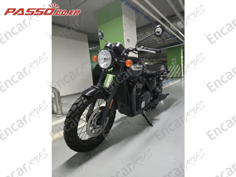 Triumph Bonneville T100 - фото 5