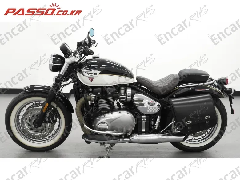 TRIUMPH SPEEDMASTER - фото 1
