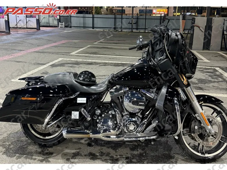 HARLEY-DAVIDSON FLHX - фото 0