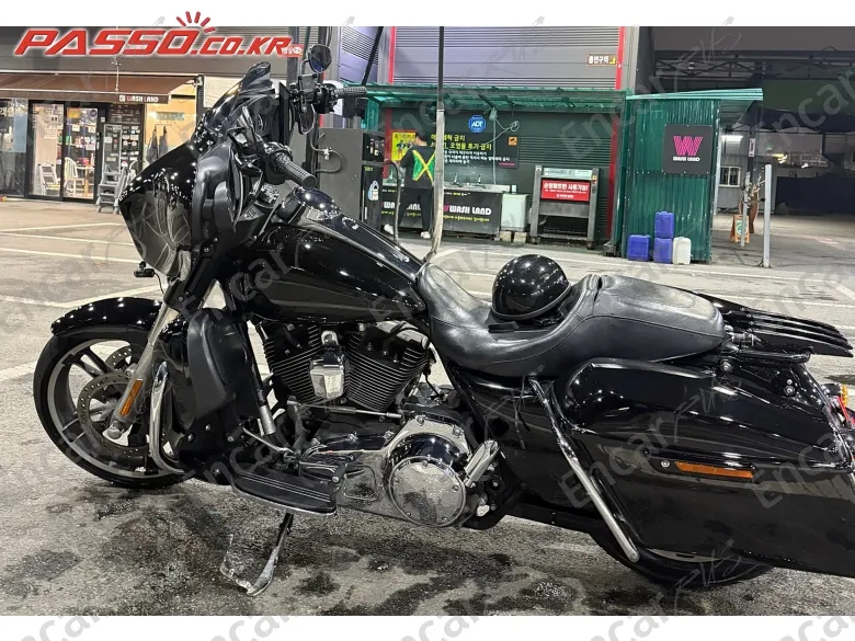 HARLEY-DAVIDSON FLHX - фото 1