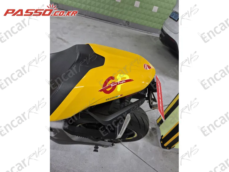 Ducati Monster 821 - фото 6