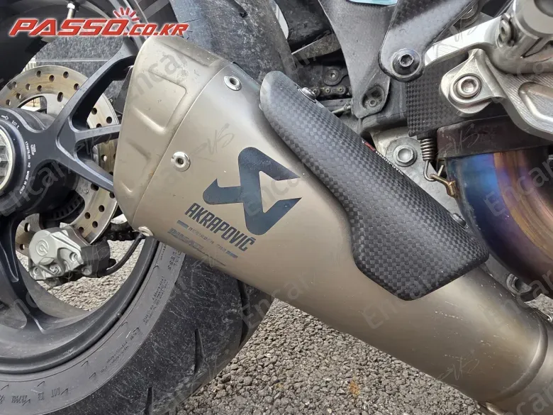 Ducati Streetfighter V4 S - фото 6
