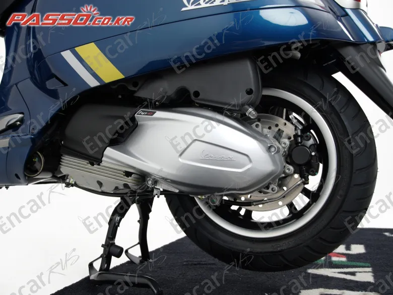 Vespa Gts 300 Super Tech - фото 4