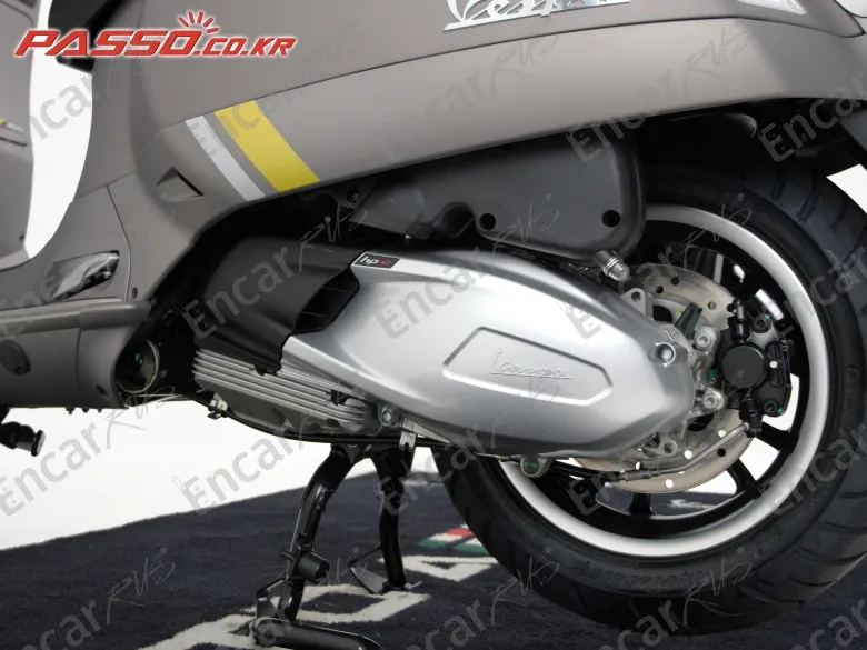 Vespa Gts 300 Super Tech - фото 4