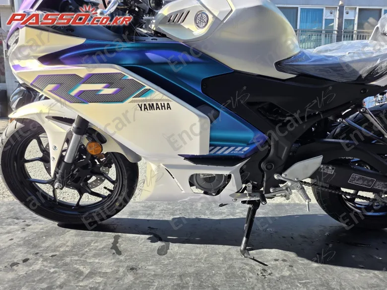 YAMAHA YZF R3 - фото 4