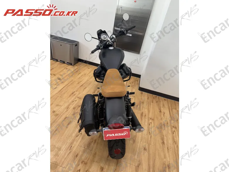 Moto Guzzi V9 Bobber - фото 2