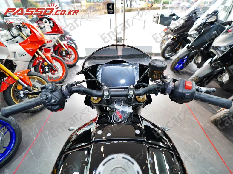 Yamaha Xsr 900 - фото 3