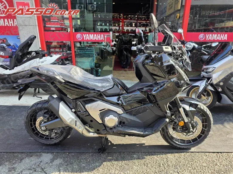 HONDA X ADV - фото 0