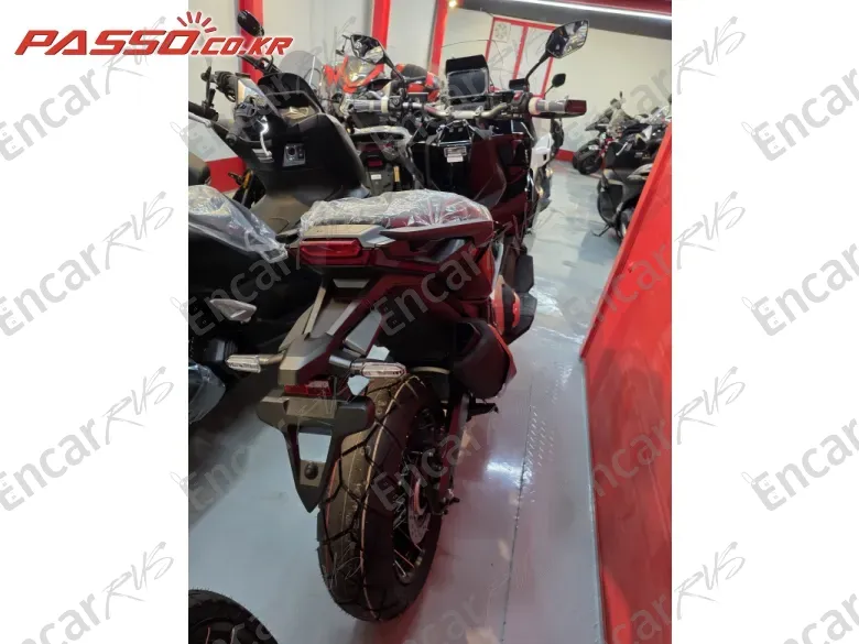 HONDA X ADV - фото 2
